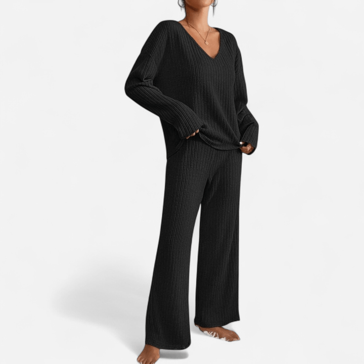Navoura Clothing set Kathy - V-Neck Knit Set for Effortless Casual Style