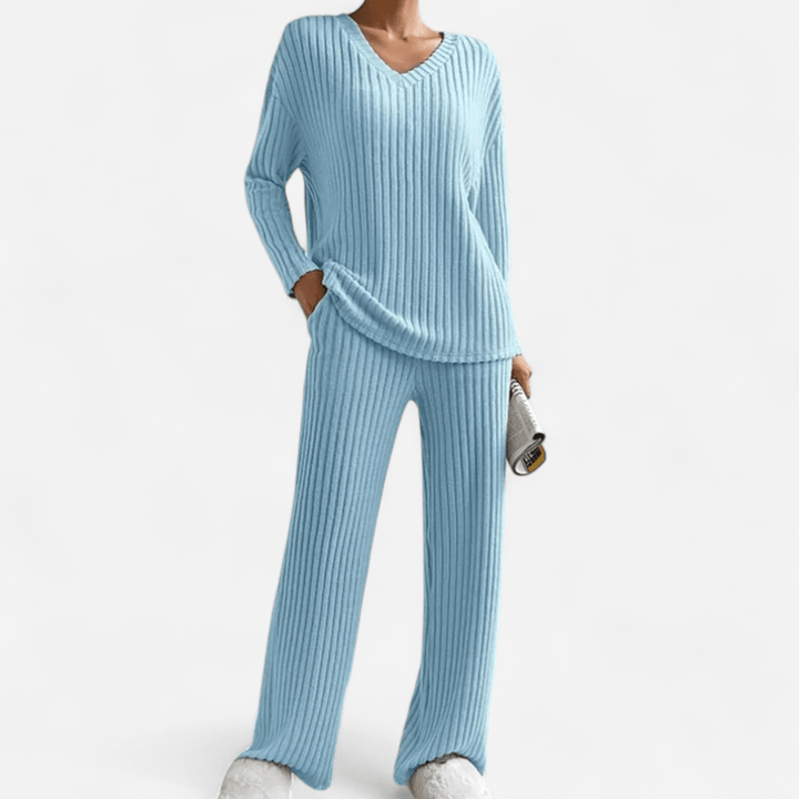 Navoura Clothing set Kathy - V-Neck Knit Set for Effortless Casual Style