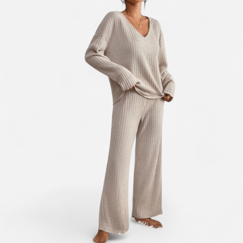 Navoura Clothing set Kathy - V-Neck Knit Set for Effortless Casual Style