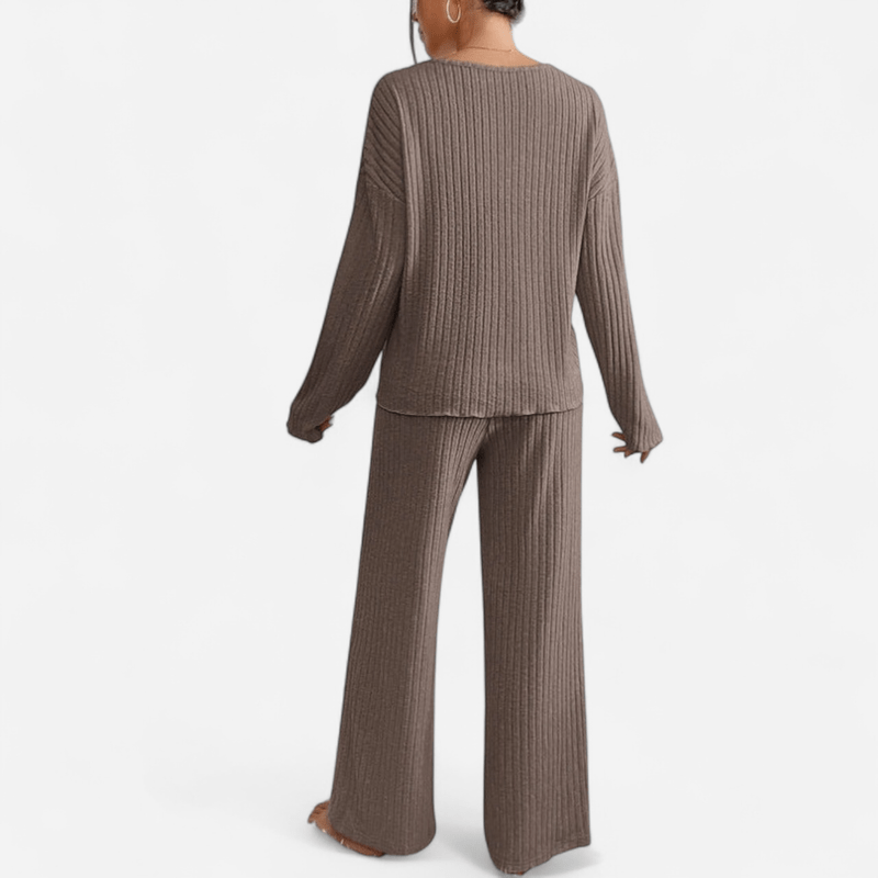 Navoura Clothing set Kathy - V-Neck Knit Set for Effortless Casual Style