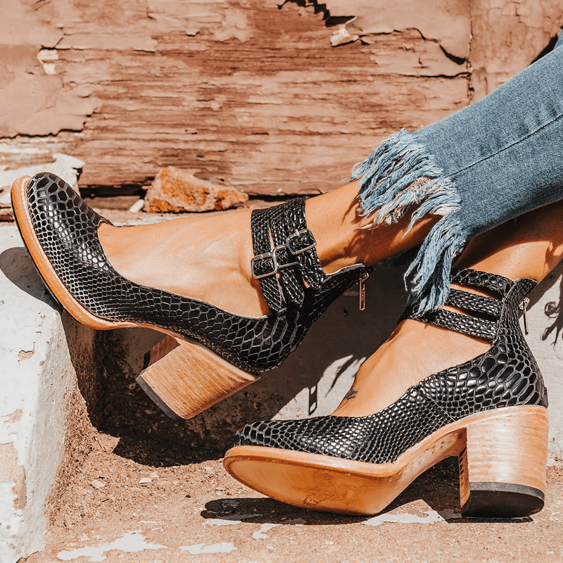 Navoura Shoes Mona - Stylish Modern Leather Ankle Boots for Every Occasion